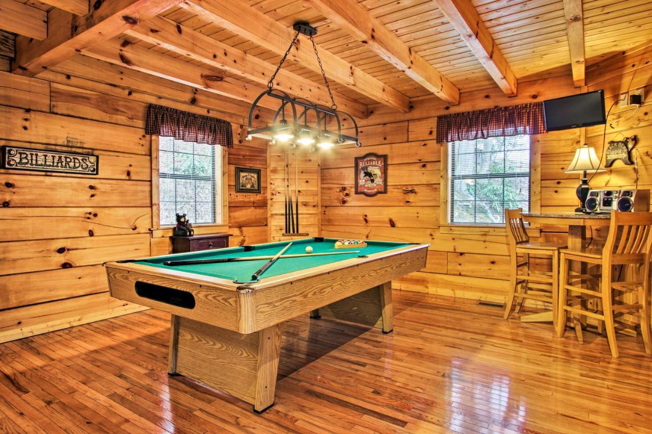 Gatlinburg Mountainside Escape With Deck And Hot Tub! Villa Exterior photo